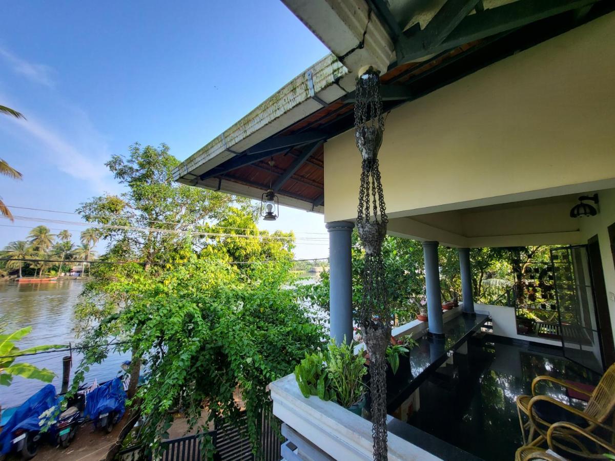 Sacred River Homestay *